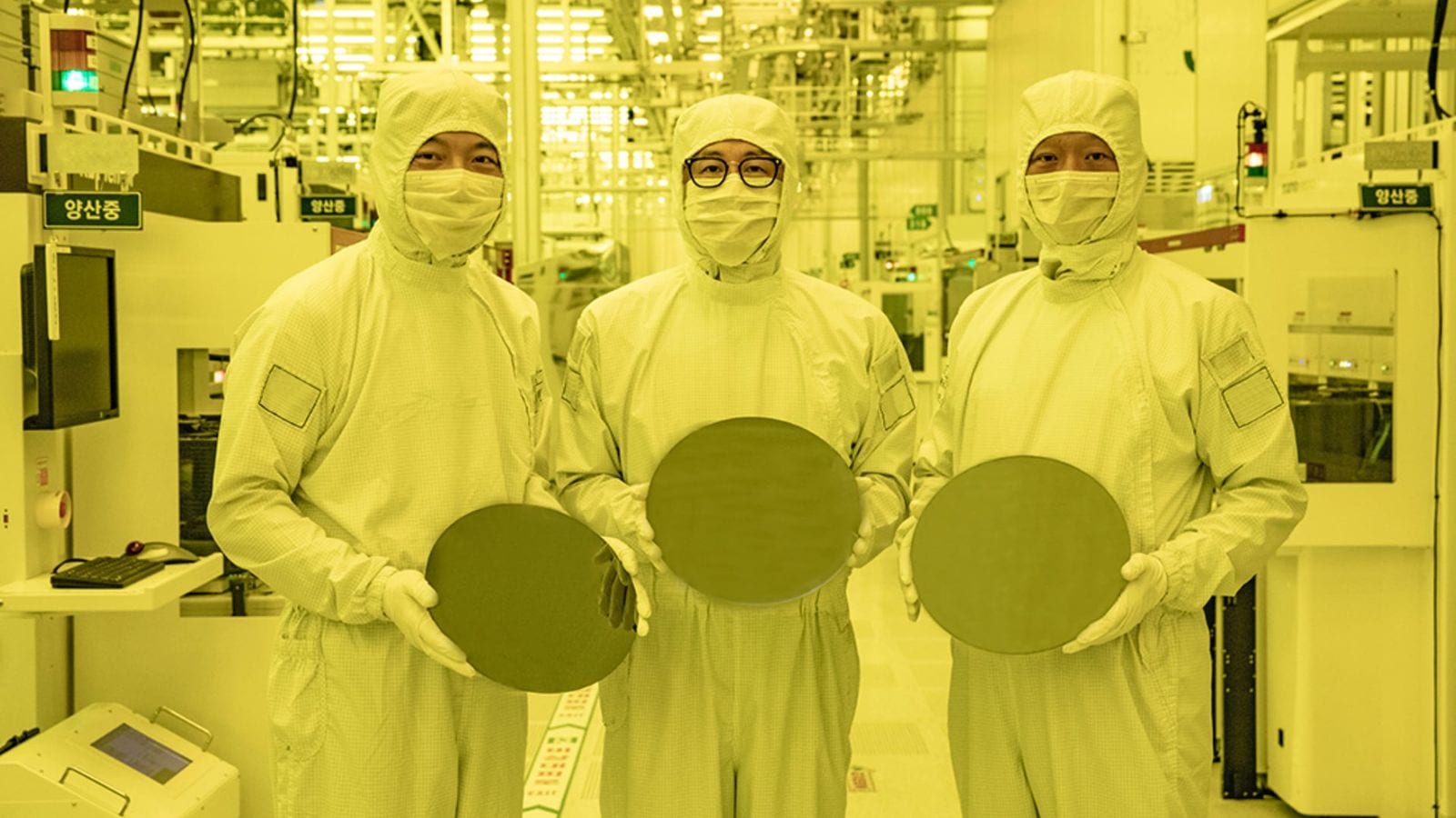 OpenAI Chip Hire #2 Clive Chan Joins Anthropic
