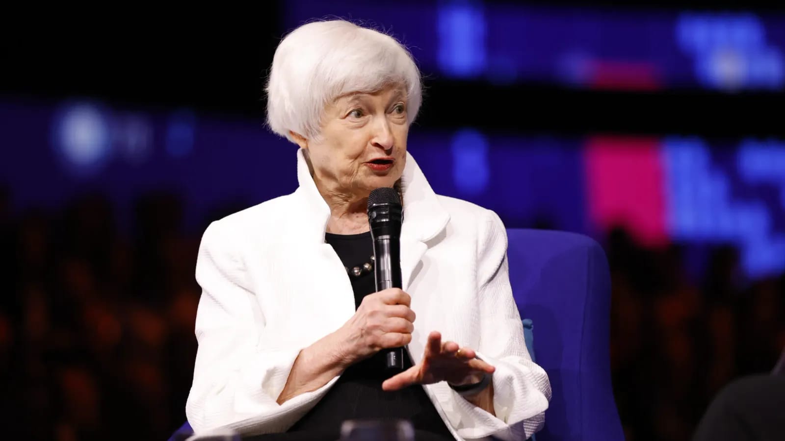 US Deficit Hits $2 Trillion in FY2026